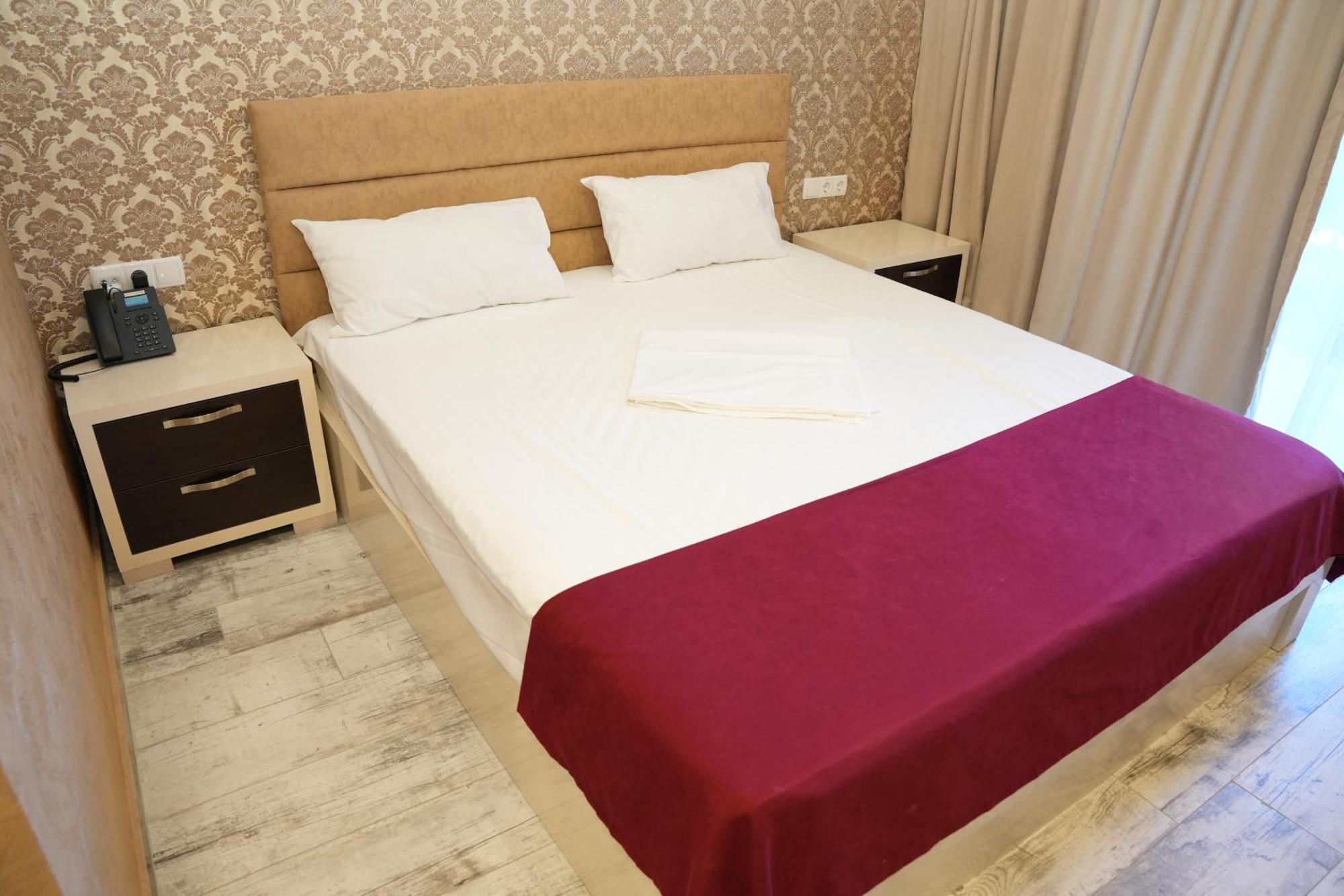 Sierra Hotel Tbilisi Eksteriør billede