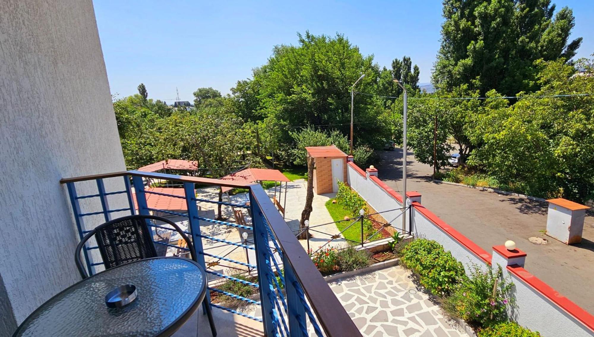 Sierra Hotel Tbilisi Eksteriør billede