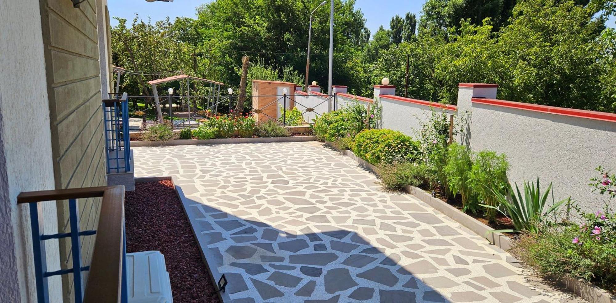 Sierra Hotel Tbilisi Eksteriør billede